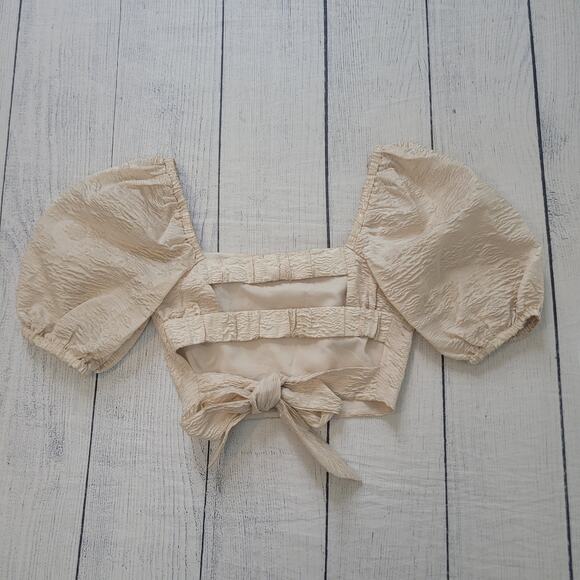 ASTR‎ The Label Women’s Size M Tassia Jacquard Puff Sleeve Crop Top - Picture 4 of 8